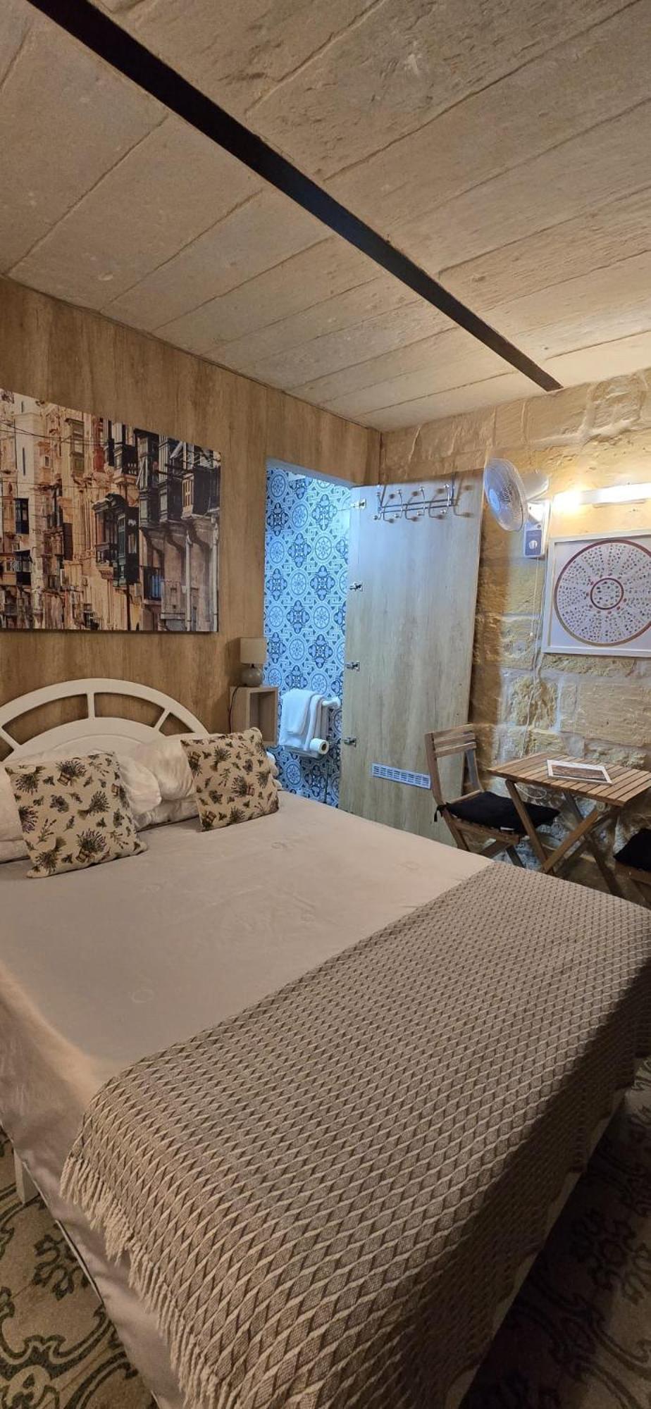 Servants' Quarters Studio Apartment Валета Екстериор снимка